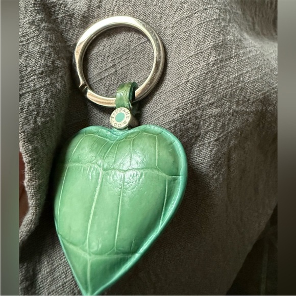 Authentic Tiffany and Co. vintage crocodile heart shaped keychain - Picture 5 of 7